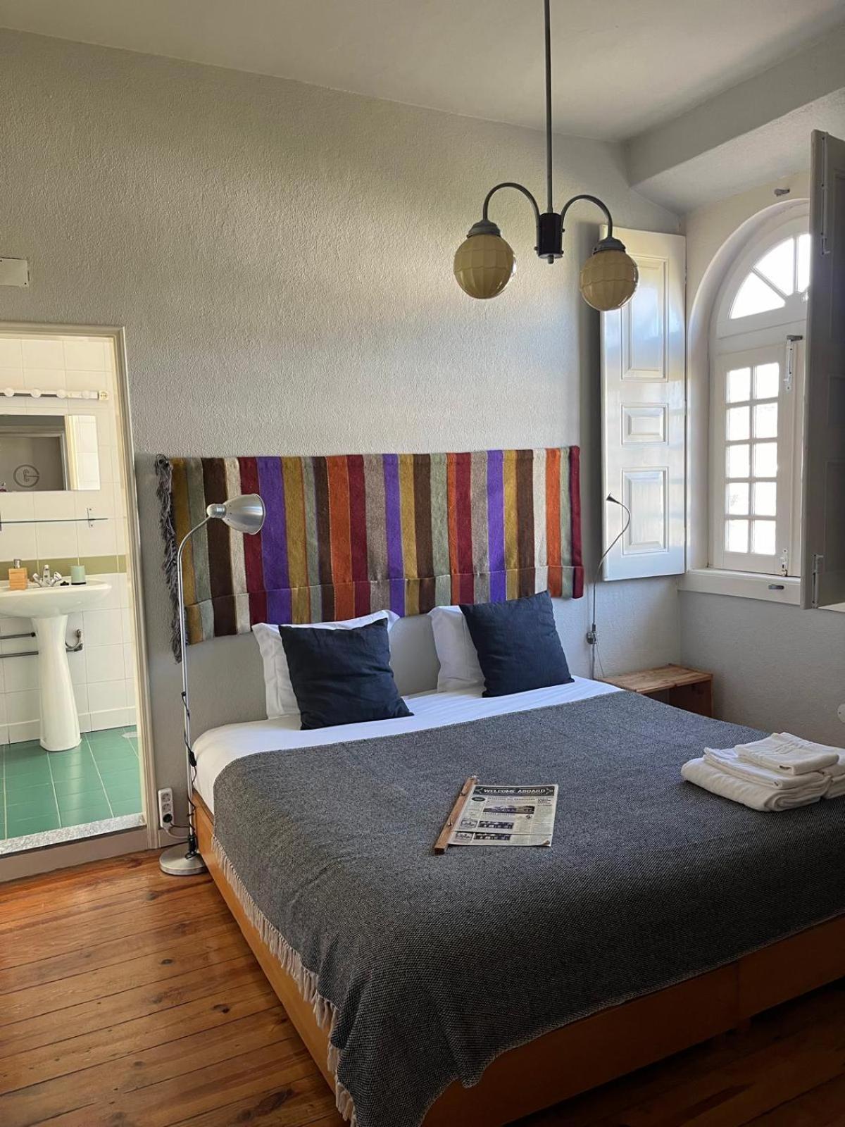 Marvão Train Spot Guesthouse מראה חיצוני תמונה